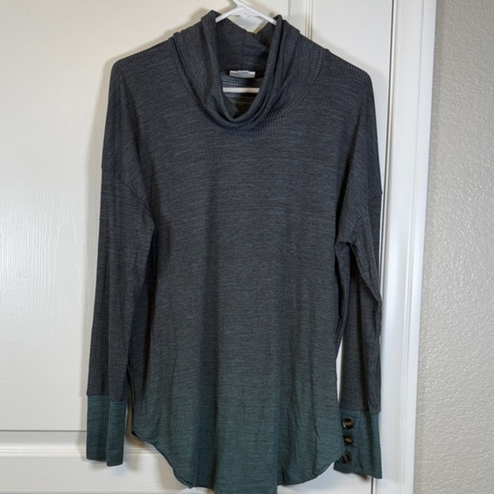Lularoe Aubrey Soft Cowl Neck Gray Ribbed Top Size Large EUC #5854